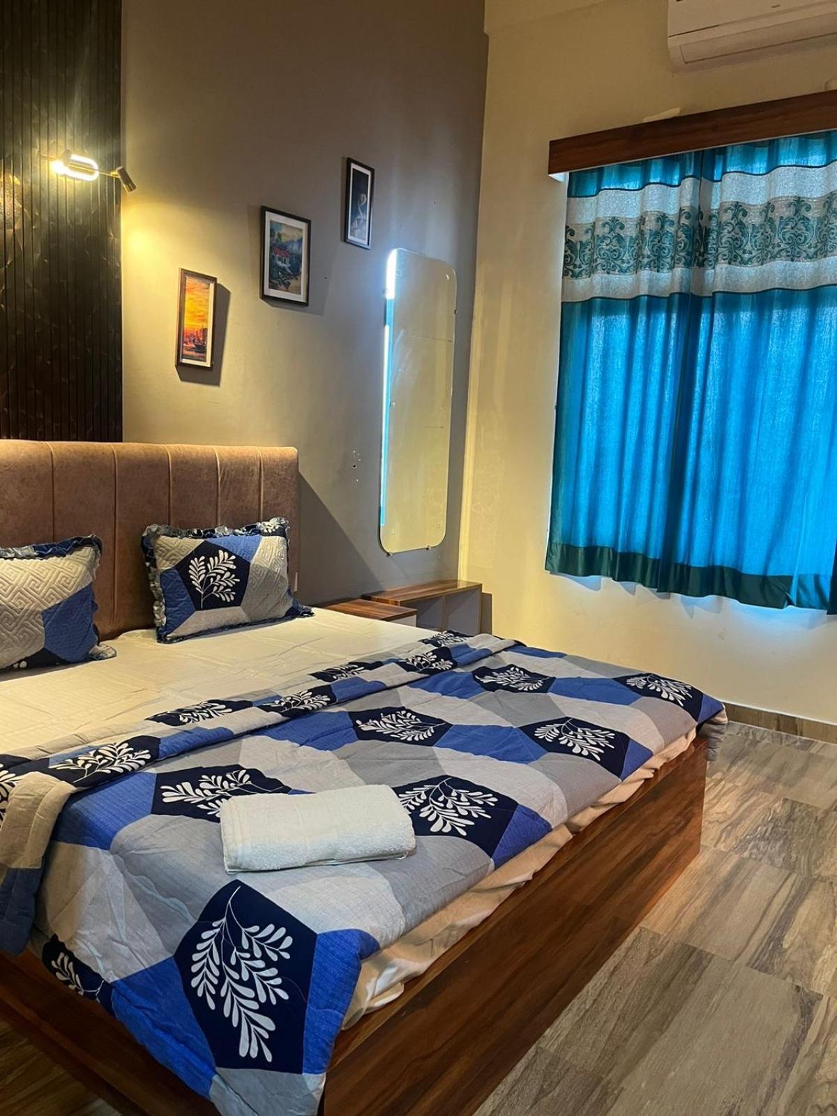 Studio Apartment In Greater Noida Zewnętrze zdjęcie